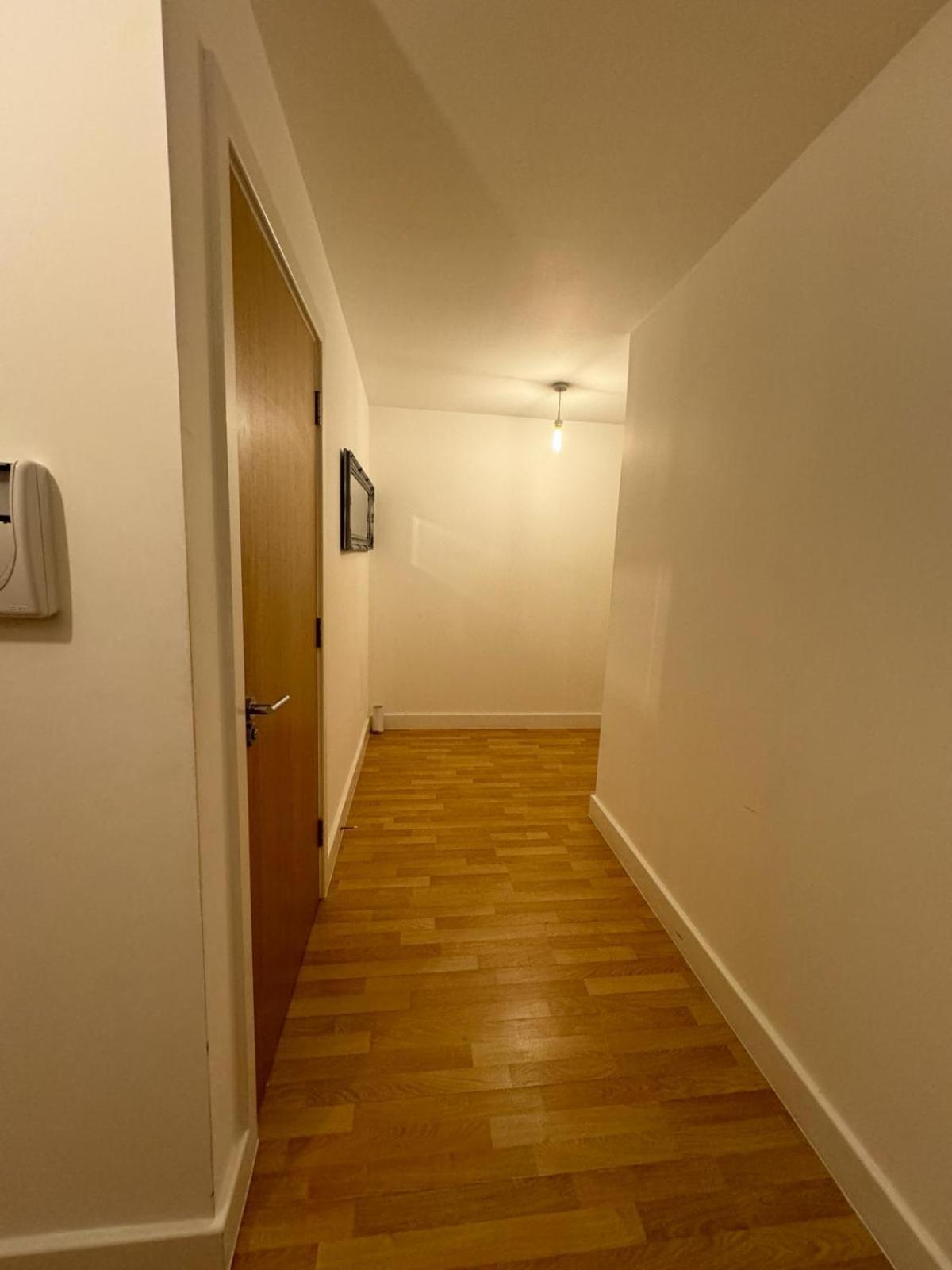Spacious 2 Bedrooms Apartment In Stratford Londýn Exteriér fotografie